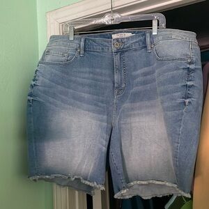 NWT Torrid demin shorts